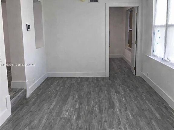 4th image of 1920 Rutland St