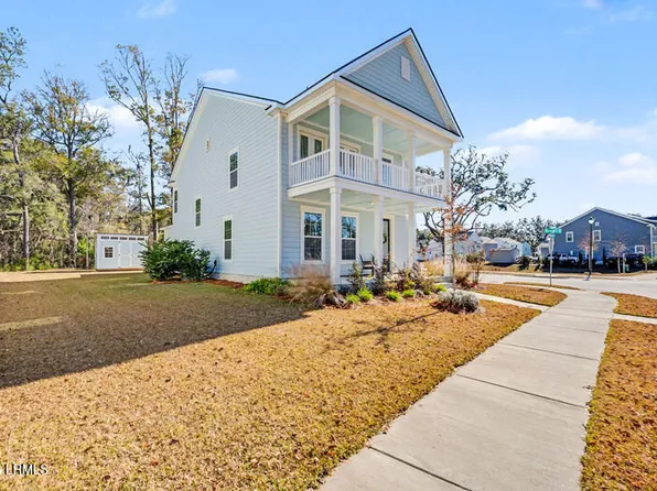 60 Backwater St, Beaufort, SC 29906