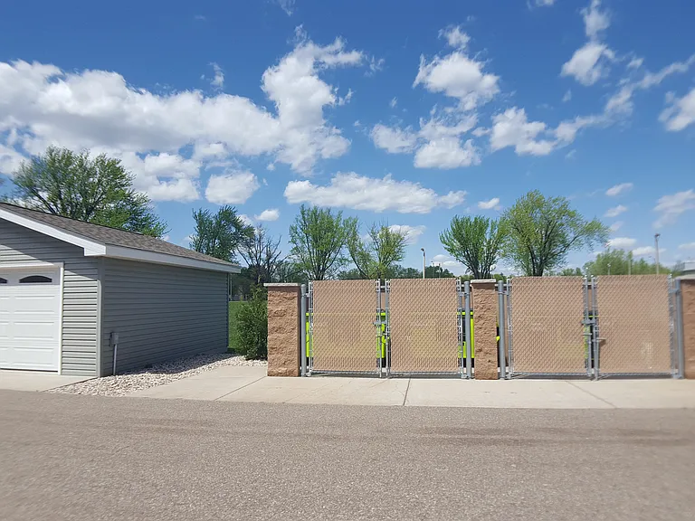 200 Buehler Ave #10 — Photo 17
