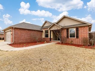 6082 Cord Ave, Springdale, AR 72762