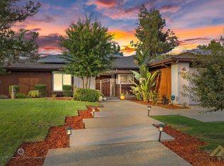 7704 Eastlorne Ct, Bakersfield, CA 93309