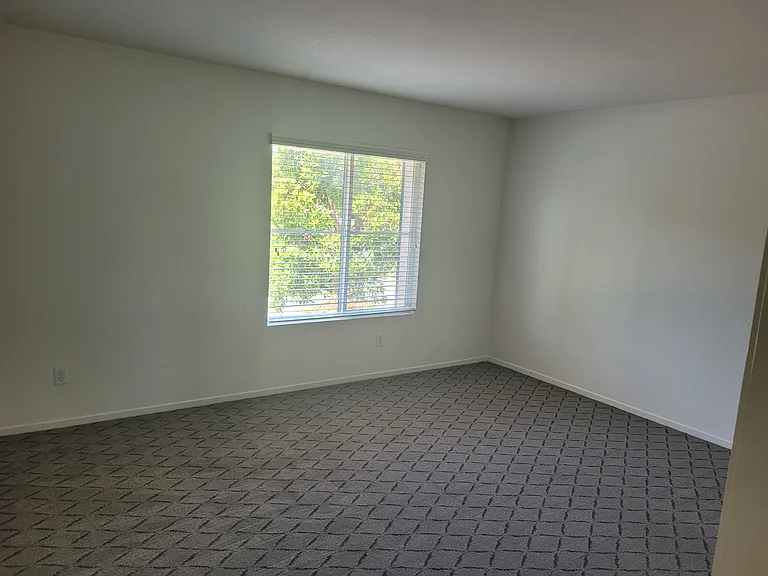 BR upstairs
