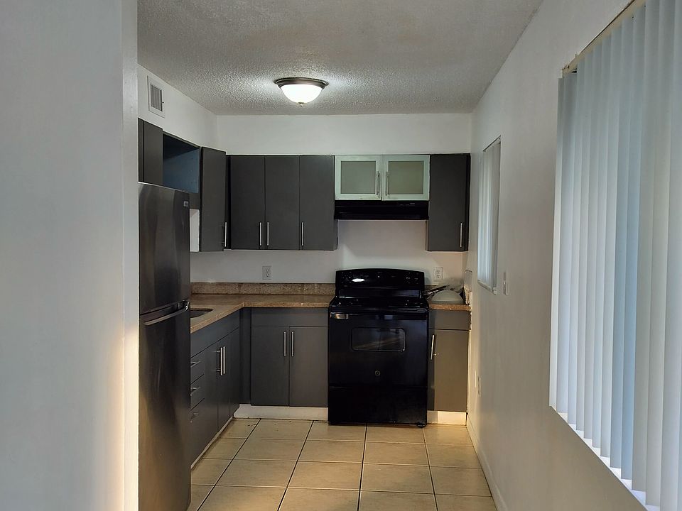 1st image of 470 NW 23rd Ave #15