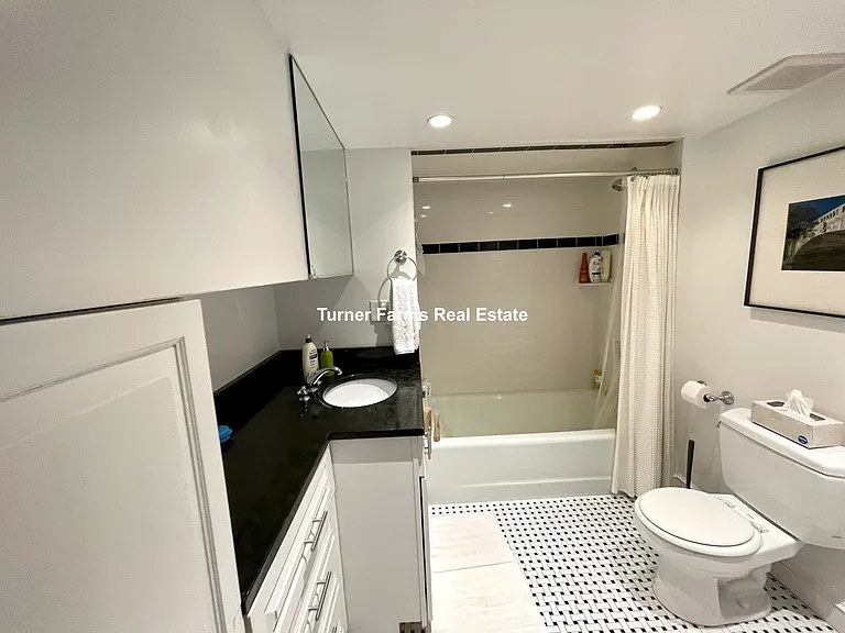113 Beacon St #B — Photo 11