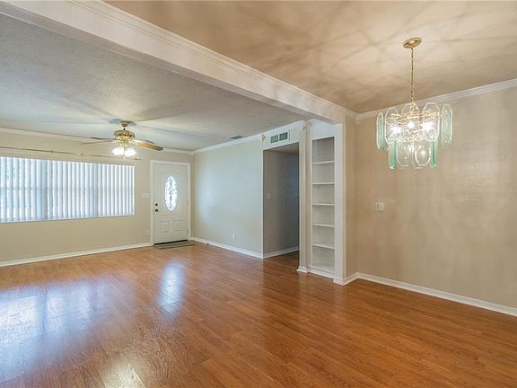 3rd image of 4437 Wyoming Ave