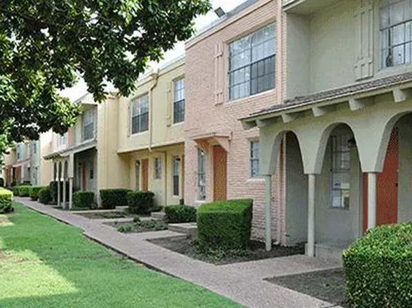 Garland Oaks Apartments
