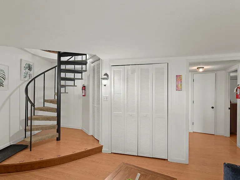 820 Pine Ridge Rd — Photo 27