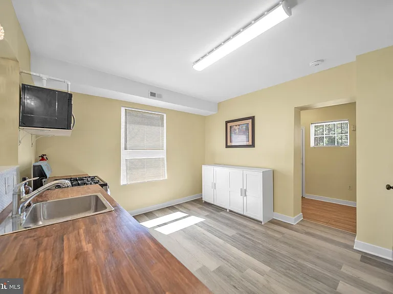 2712 Sherman Ave NW — Photo 5