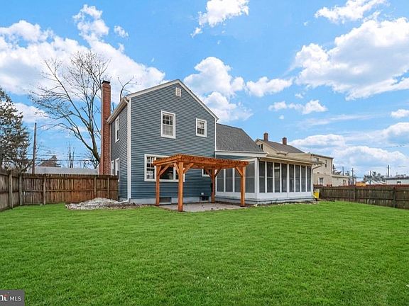 4th image of 2547 Yardville Hamilton Sq