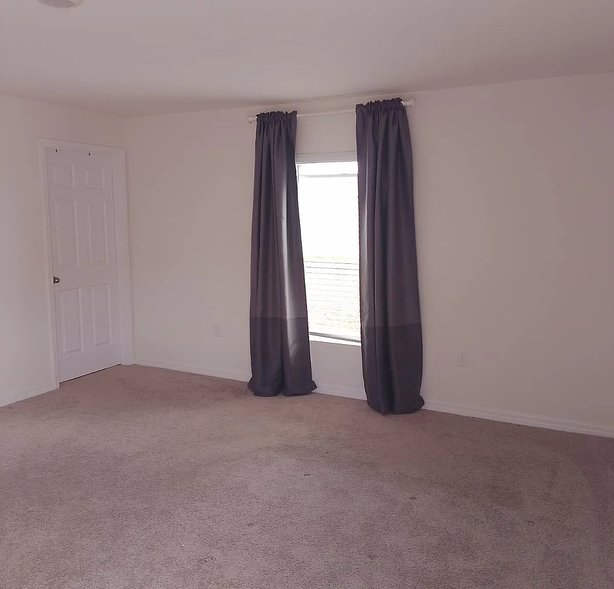 Studio, 450 sqft, $880 — Photo 3