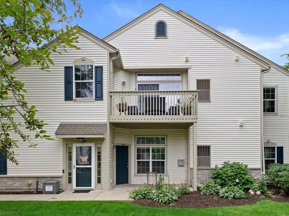 996 Bedford COURT #202, Mount Pleasant, WI 53406