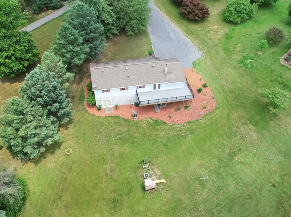 740 Horizon Ave, Northumberland, PA 17857