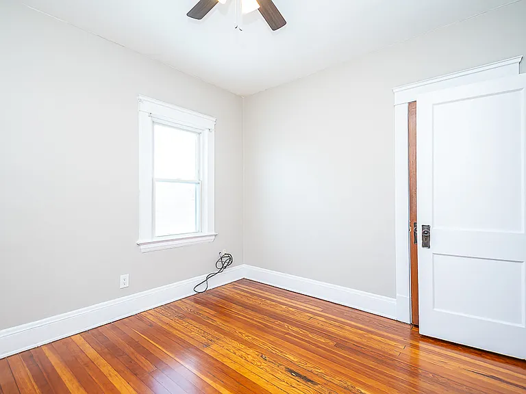 10712 Fidelity Ave #UP — Photo 17
