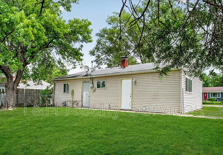 2714 Dawson St — Photo 24