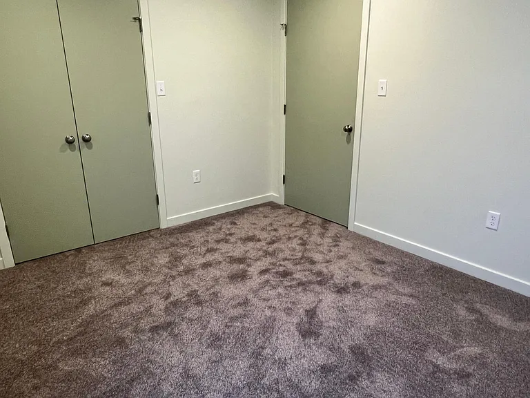 44 W Green St — Photo 14