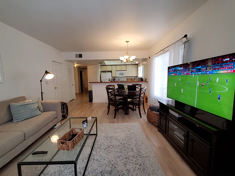 1546 Amherst Ave #103 — Photo 9