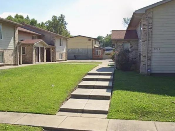 3212 Oliver St, East Saint Louis, IL 62205