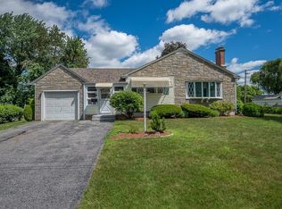 16 Fairlawn St, North Grafton, MA 01536