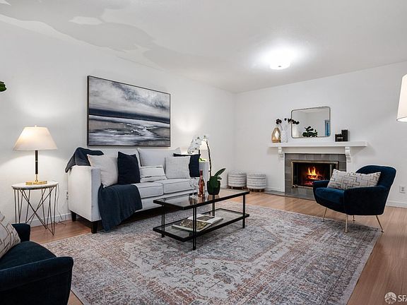 5th image of 1913 Eddy St #612