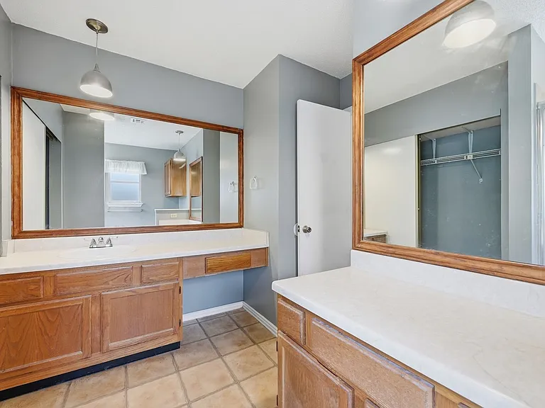 6300 Evangeline Trl — Photo 12