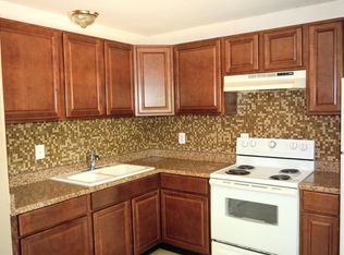 933 Bellows Ave, Fredericksburg, VA 22405