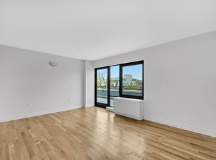 142 Richards St APT 4B, Brooklyn, NY 11231