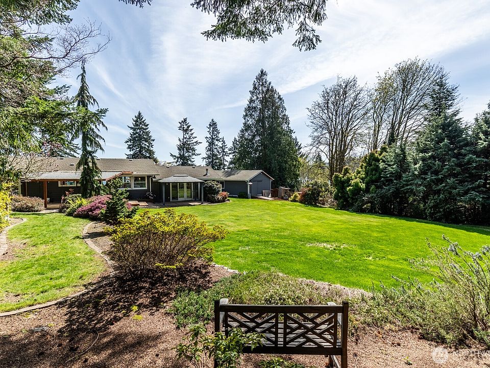 2nd image of 15126 Defiance Drive SE