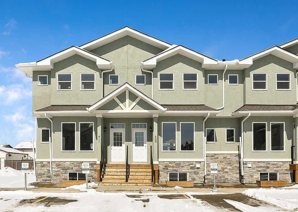 1st image of 409 S Strathcona Cir