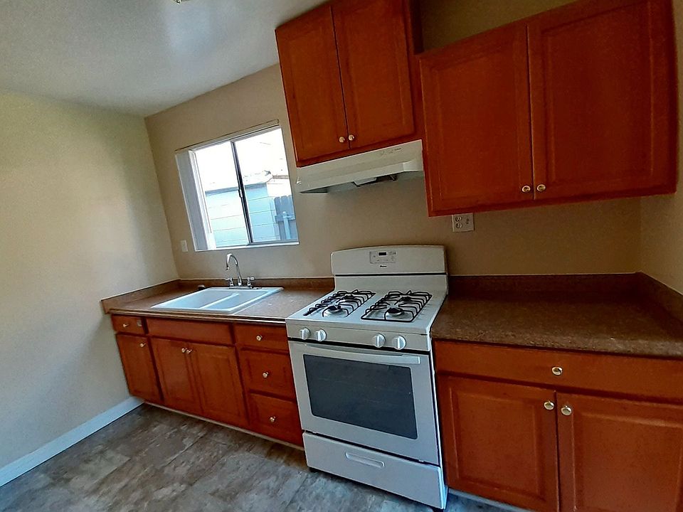 1st image of 409 N Los Robles Ave #112-7