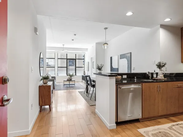 288 3rd St Unit 210, Oakland, CA 94607