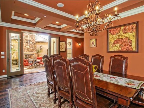 Formal dining room