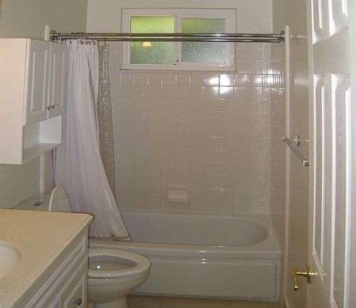 4th image of 1134 Parkington Ave