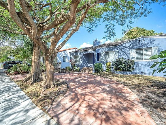 2nd image of 2537 SW 15th St