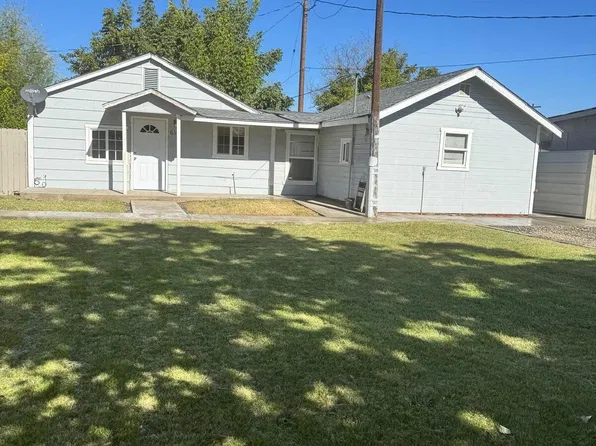 615 Adams St, Grandview, WA 98930