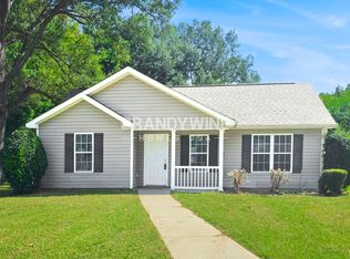 1735 Thriftwood Dr, Charlotte, NC 28208