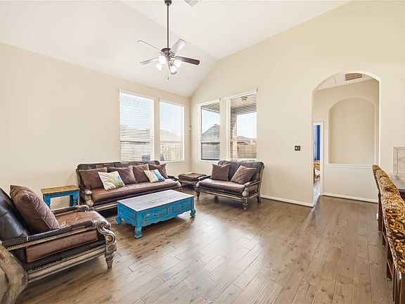4th image of 17206 Upper Ridge Ln