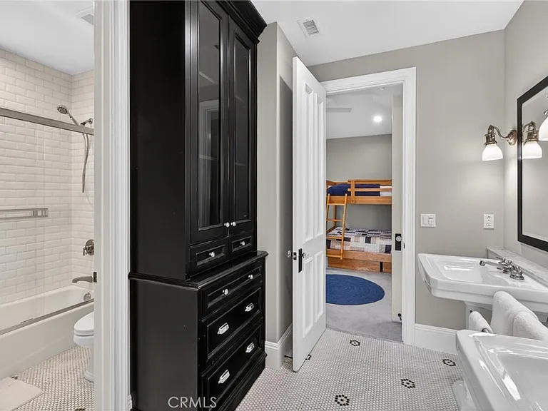 2705 Palm Ave — Photo 34