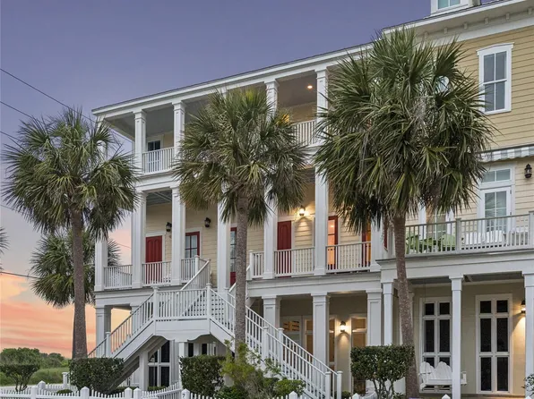 710 Positano Rd, Galveston, TX 77550
