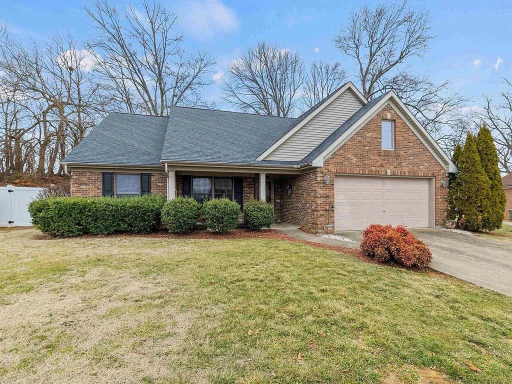2800 Turfway Dr photo 1