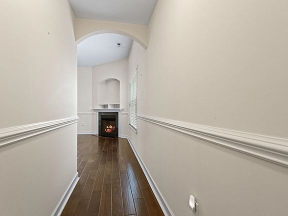 2nd image of 640 Clarion Ct