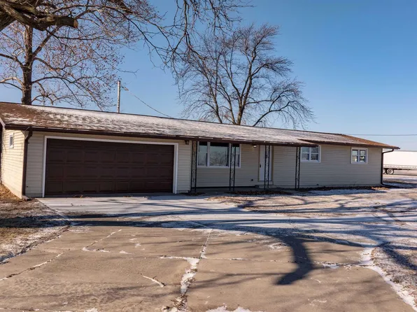 203 1st St, Batavia, IA 52533