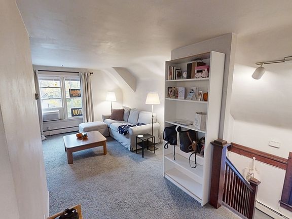4th image of 600 Catherine St #3