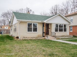 8442 Ridgeway Ave, Skokie, IL 60076