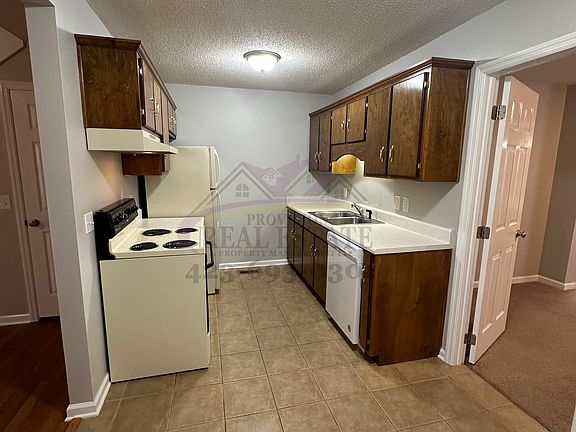 4th image of 1230 Village Way NE