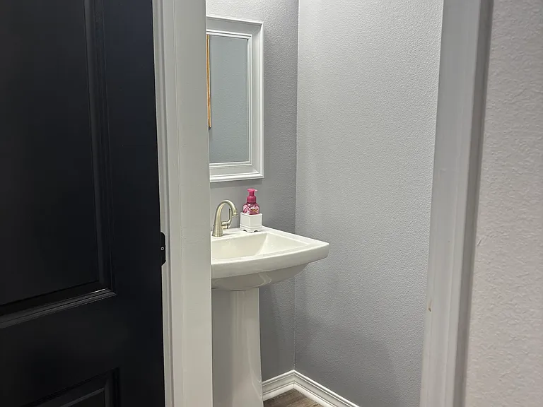4884 Kensington Ln — Photo 21