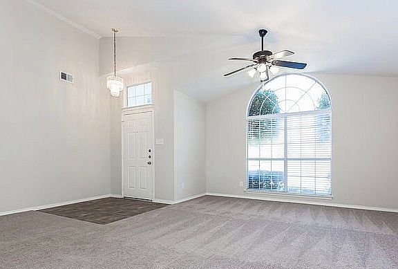 2nd image of 2943 Chanute Dr