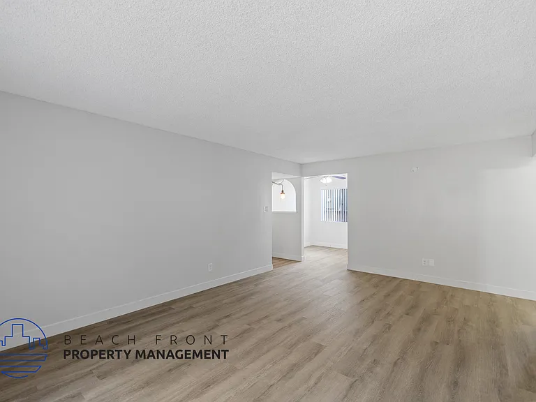 11714 Bellflower Blvd — Photo 23