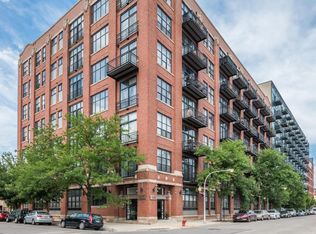 1250 W Van Buren St APT 308, Chicago, IL 60607