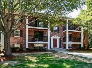 12 Walker Rd APT 6, North Andover, MA 01845