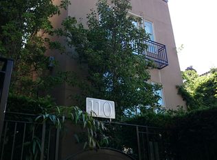 110 19th Ave E #404, Seattle, WA 98112